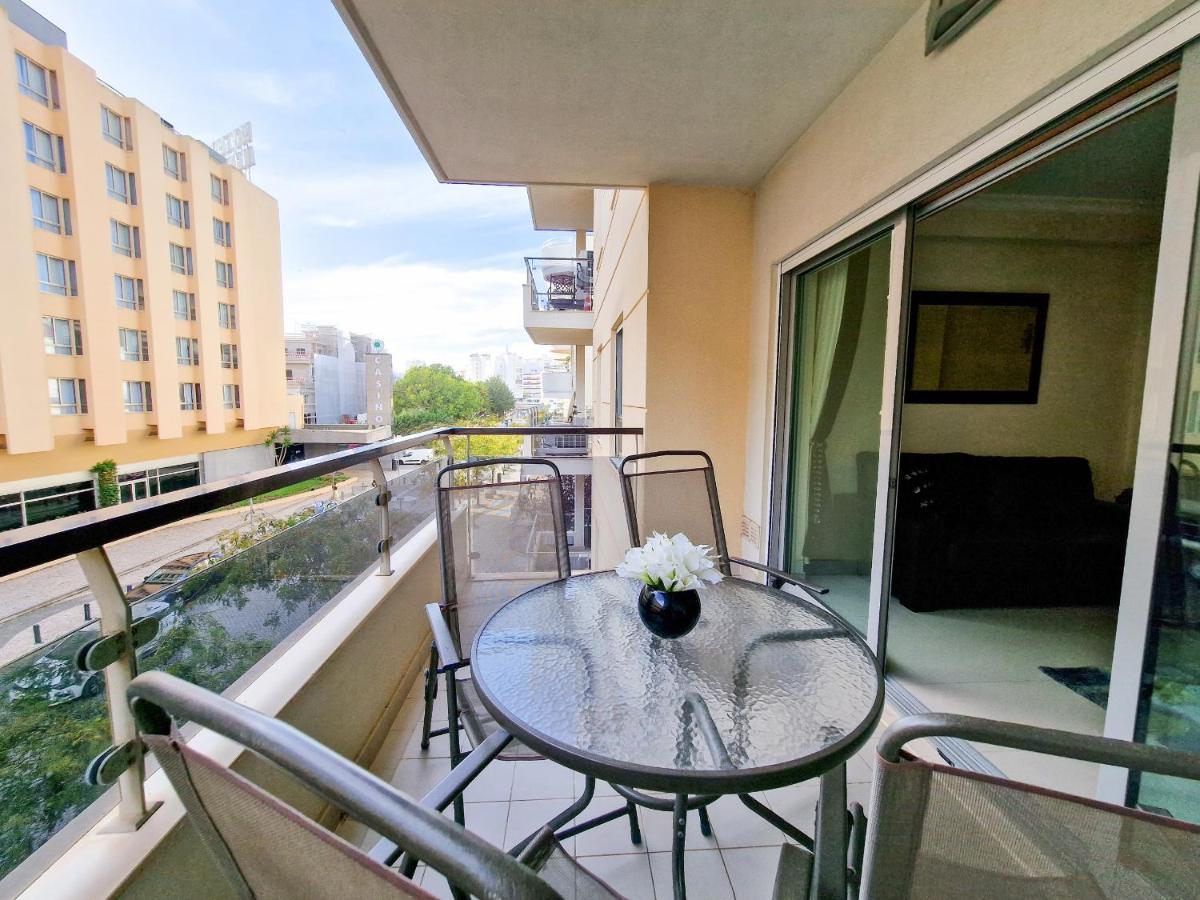Apartment Rocha Oceano Azul Charming Portimao Luaran gambar