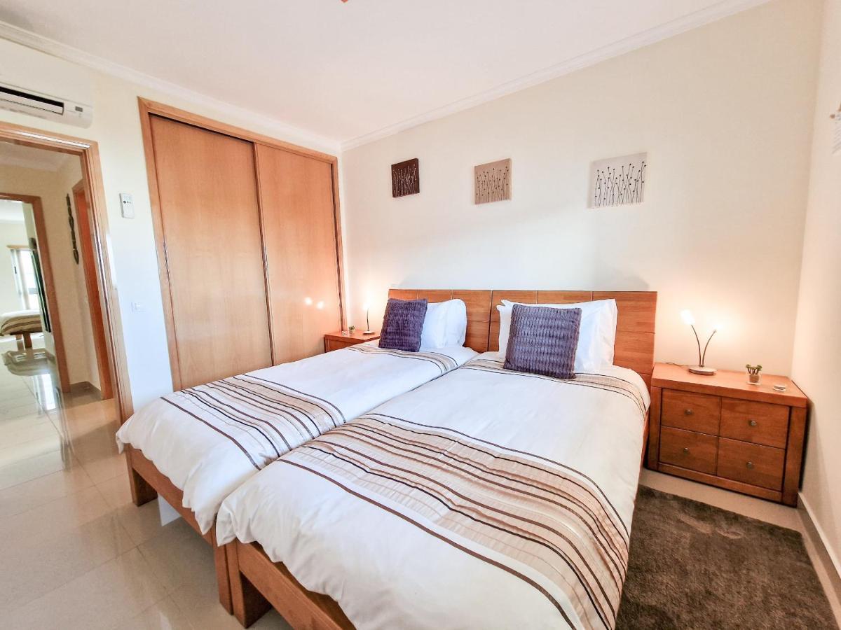 Apartment Rocha Oceano Azul Charming Portimao Luaran gambar
